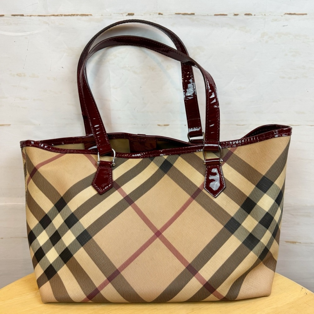 Classic Plaid Tote Bag with Burgundy Trim